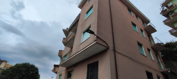 Квартира с 2 комнатами в Рапалло, Италия № 191749 2