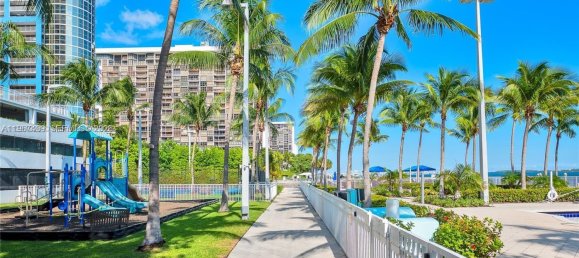1 dormitorio propiedad comercial en venta en Miami, Miami-Dade, Florida, USA № 615933 3