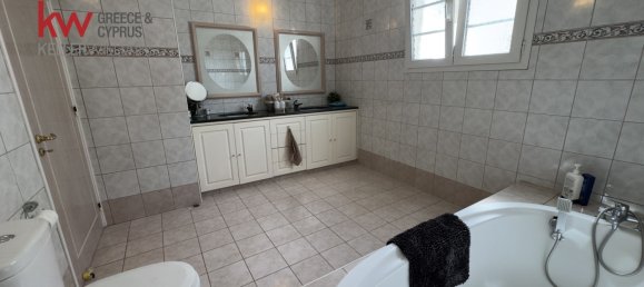 4 dormitorios adosado en venta en Larnaca, Larnaka, Cyprus № 175731 5