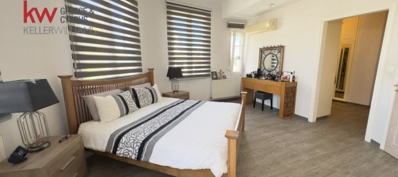 4 dormitorios adosado en venta en Larnaca, Larnaka, Cyprus № 175731 4