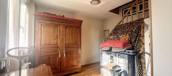 4 bedrooms House in Issy-les-Moulineaux, France No. 151373 17