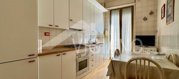 3 bedrooms Apartment in Foggia, Italy No. 355578 8