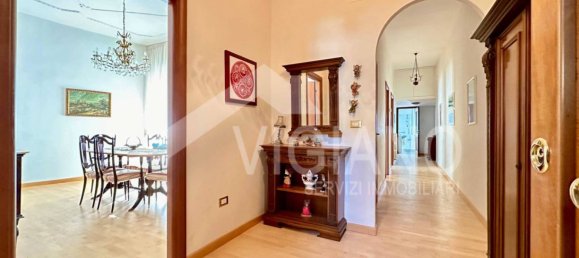 3 bedrooms Apartment in Foggia, Italy No. 355578 4