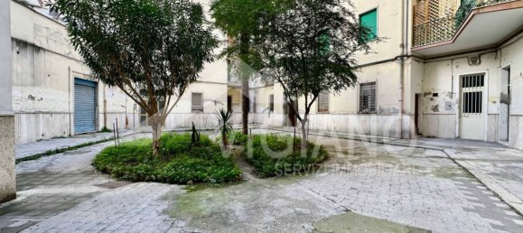 3 bedrooms Apartment in Foggia, Italy No. 355578 2