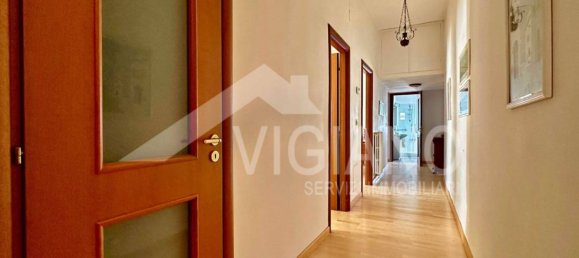 3 bedrooms Apartment in Foggia, Italy No. 355578 7