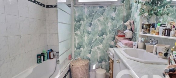 3 bedrooms Apartment in Paris, France No. 174041 7