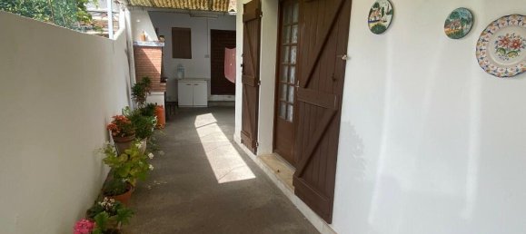 5 bedrooms Villa in Estepona, Spain No. 40432 9