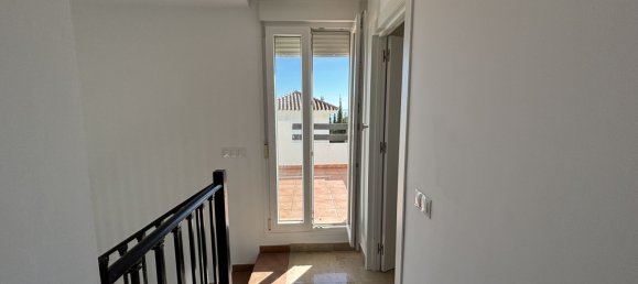 3 Schlafzimmer Penthouse in La Duquesa, Spain, Nr. 35285 26