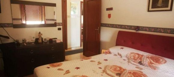 3 rooms Apartment in Catanzaro, Italy No. 140450 9