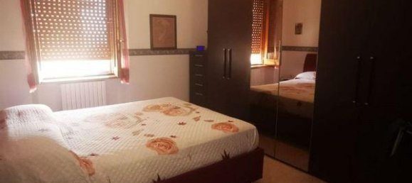 3 rooms Apartment in Catanzaro, Italy No. 140450 10