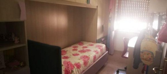 3 rooms Apartment in Catanzaro, Italy No. 140450 5