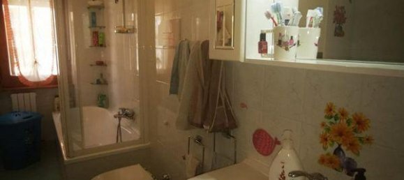 3 rooms Apartment in Catanzaro, Italy No. 140450 2