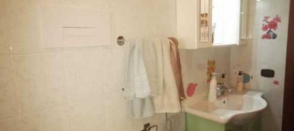 3 rooms Apartment in Catanzaro, Italy No. 140450 7