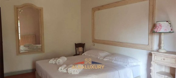 13 rooms Hotel in Castellina in Chianti, Italy No. 102383 12