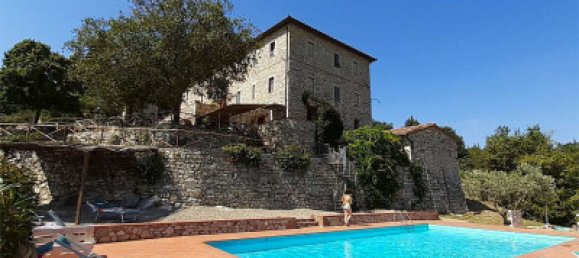 13 rooms Hotel in Castellina in Chianti, Italy No. 102383 6