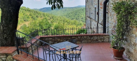 13 rooms Hotel in Castellina in Chianti, Italy No. 102383 23