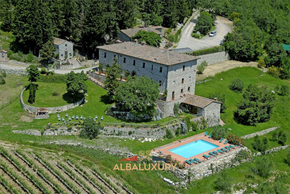 13 rooms Hotel in Castellina in Chianti, Italy No. 102383
