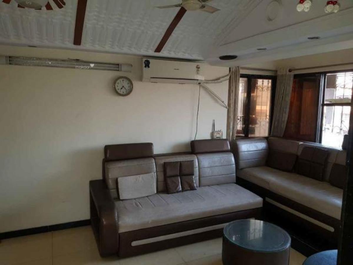 2 bedrooms House in Mumbai, India No. 1123