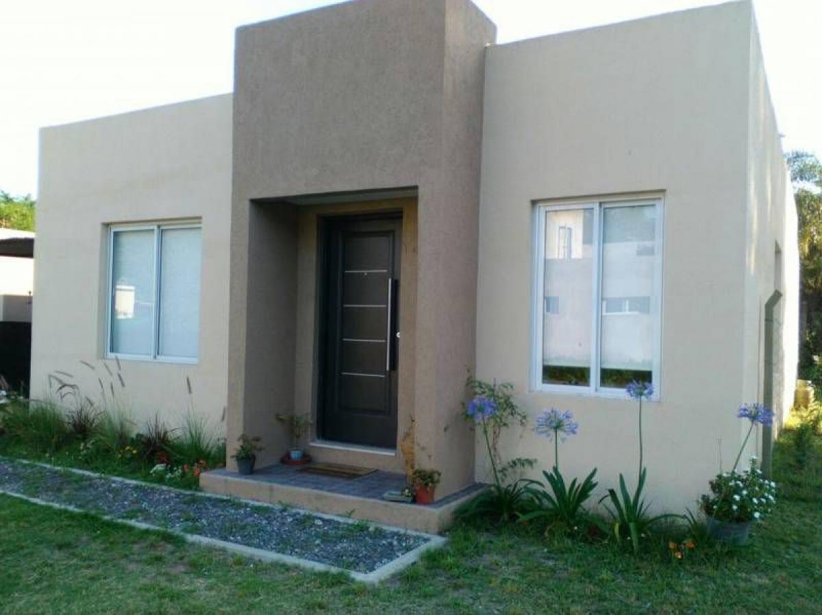 2 bedrooms House in Escobar, Argentina No. 59946