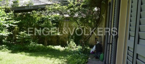 Дом с 10 комнатами в Анкона, Италия № 104698 4