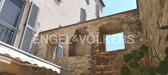 Дом с 10 комнатами в Анкона, Италия № 104698 39