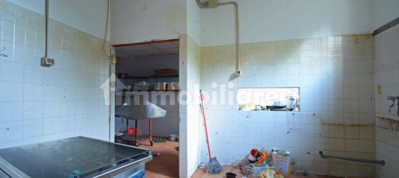 5 rooms Warehouse in Fabrica di Roma, Italy No. 311806 10