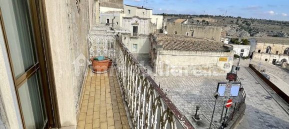 Квартира с 2 спальнями в Матера, Италия № 78624 18