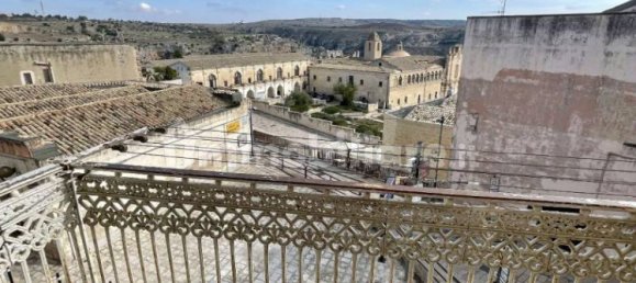 Квартира с 2 спальнями в Матера, Италия № 78624 22