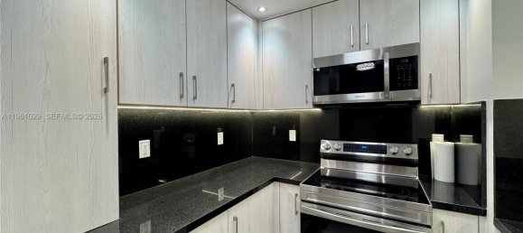 2 dormitorios propiedad comercial en alquiler en Miami, Miami-Dade, Florida, USA № 614284 4