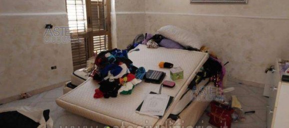 4-Zimmer Wohnung in Torre Annunziata, Italy, Nr. 9548 37