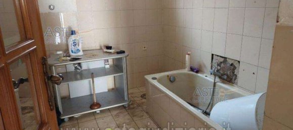 4-Zimmer Wohnung in Torre Annunziata, Italy, Nr. 9548 44