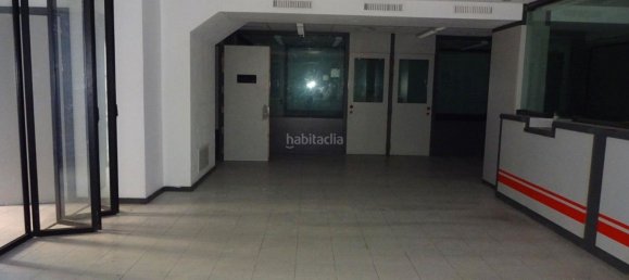 300m² Commercial property in Mataro, Spain No. 39565 39