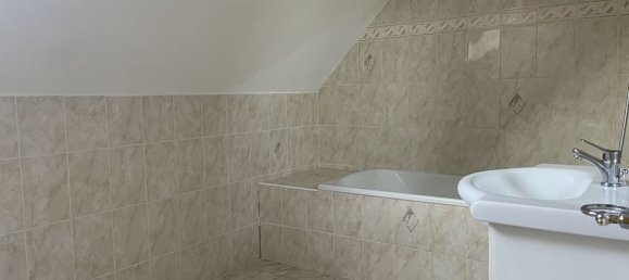 Casa de 3 dormitorios en Loiret, France No. 41462 4