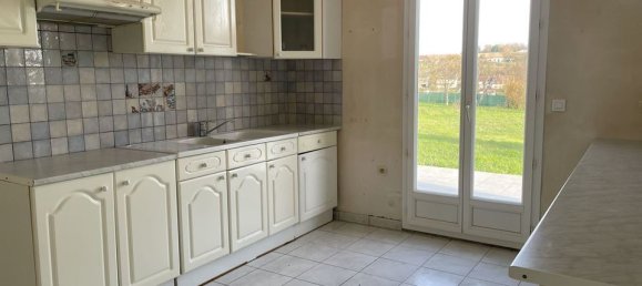 Casa de 3 dormitorios en Loiret, France No. 41462 2