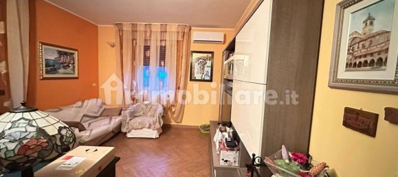 2 bedrooms Villa in Novara, Italy No. 375534 4