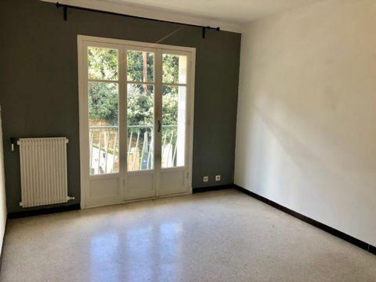 Studio in the Condo in Grasse, France No. 16397