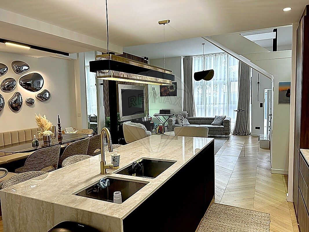 2 غرف نوم منزل في Courbevoie, France رقم 137171