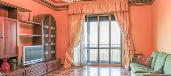 4-salle Appartement à Chieti, Italy No. 35649 7