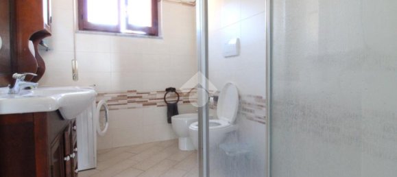 Apartamento de 3 dormitorios en Campobasso, Italy No. 305681 17