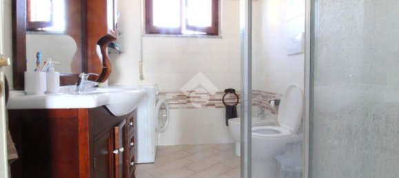 Apartamento de 3 dormitorios en Campobasso, Italy No. 305681 18