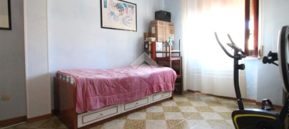 Apartamento de 3 dormitorios en Campobasso, Italy No. 305681 12