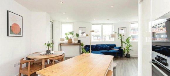 2 bedrooms Apartment in Southall, United Kingdom No. 11107 4