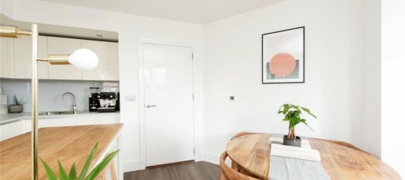 2 bedrooms Apartment in Southall, United Kingdom No. 11107 3