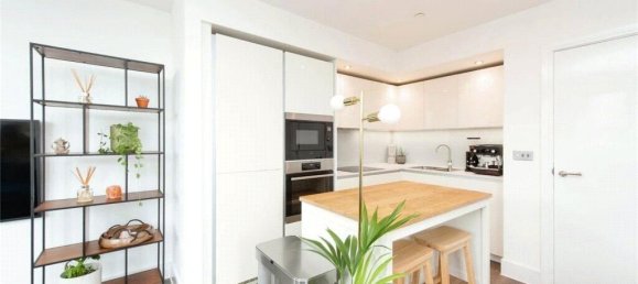 2 bedrooms Apartment in Southall, United Kingdom No. 11107 7