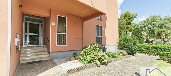 2 rooms Apartment in Rome, Italy No. 270667 3