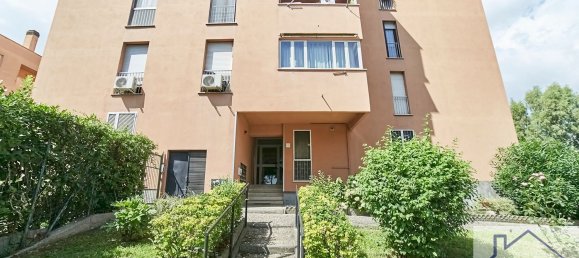 2 rooms Apartment in Rome, Italy No. 270667 2