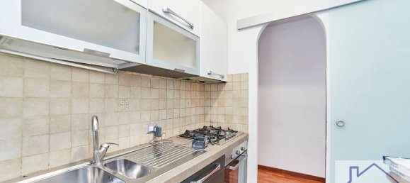 2 rooms Apartment in Rome, Italy No. 270667 9