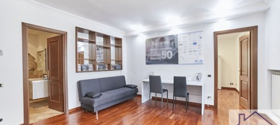 2 rooms Apartment in Rome, Italy No. 270667 6