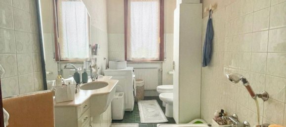 Apartamento de 4 dormitorios en Alseno, Italy No. 357353 38