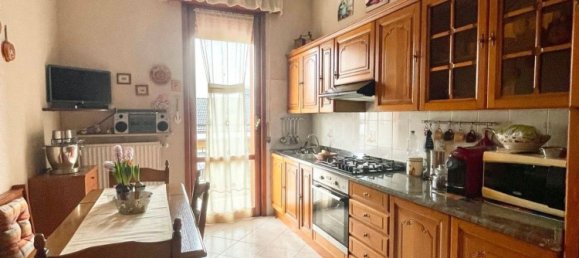 Apartamento de 4 dormitorios en Alseno, Italy No. 357353 10